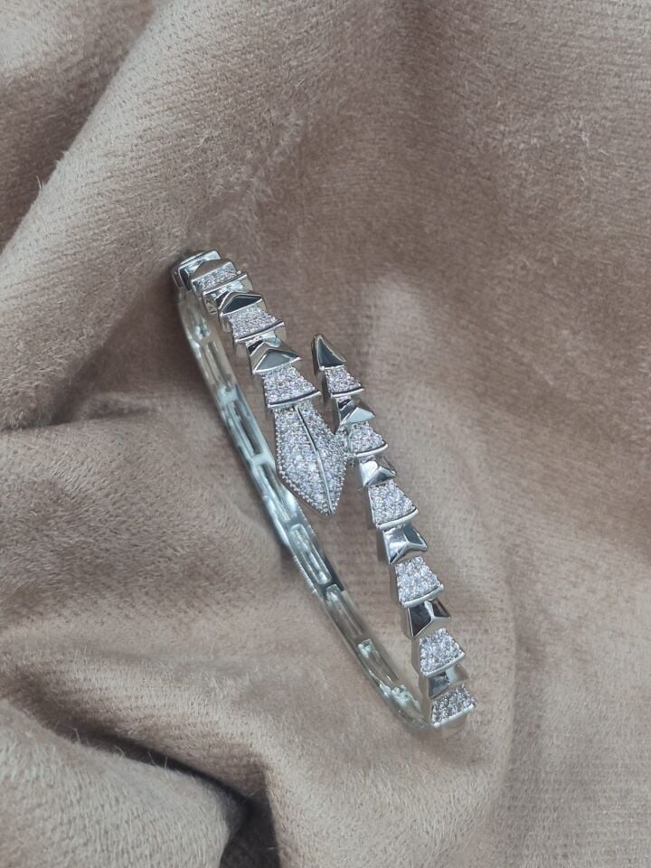 Serpens Royal