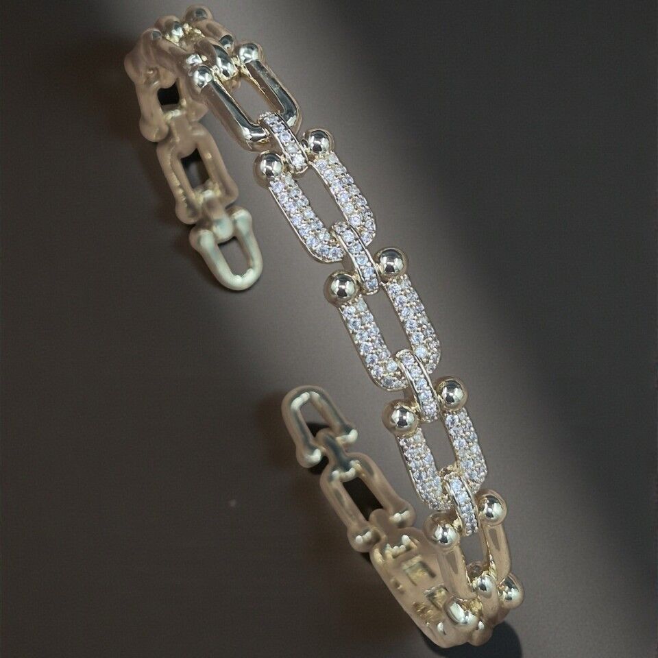 Lujeria lock Gold