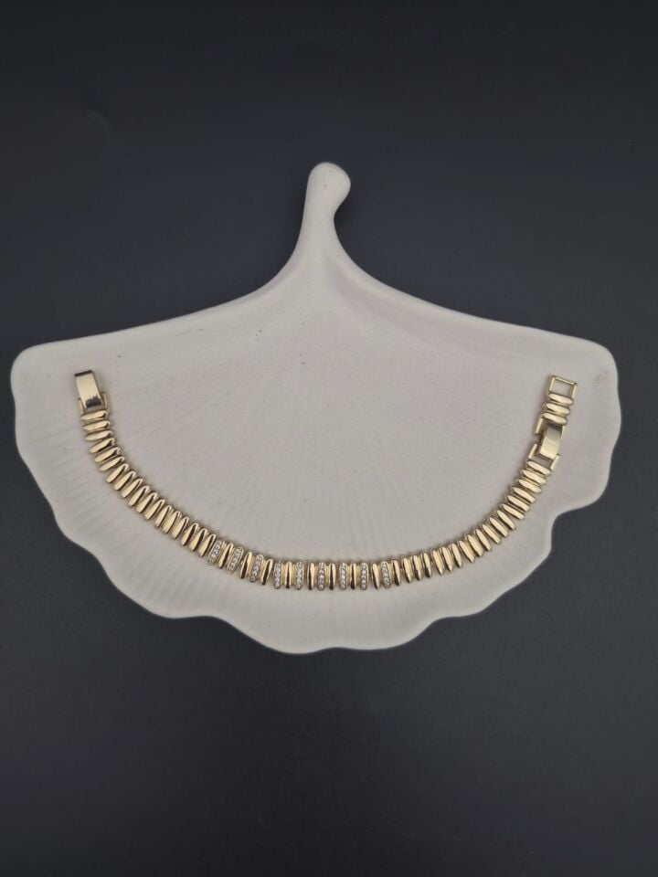 Oval Sıra Taşlı Bileklik