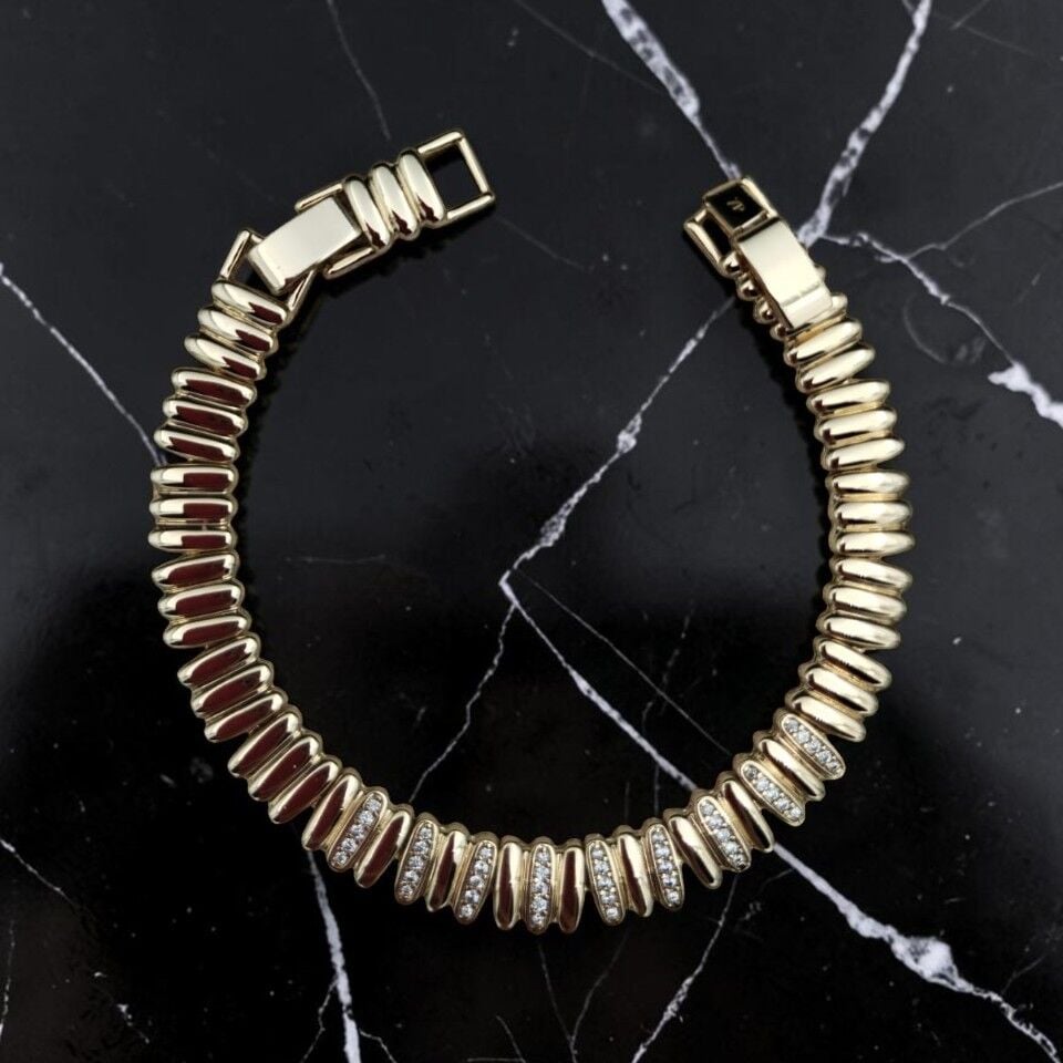 Oval Sıra Taşlı Bileklik